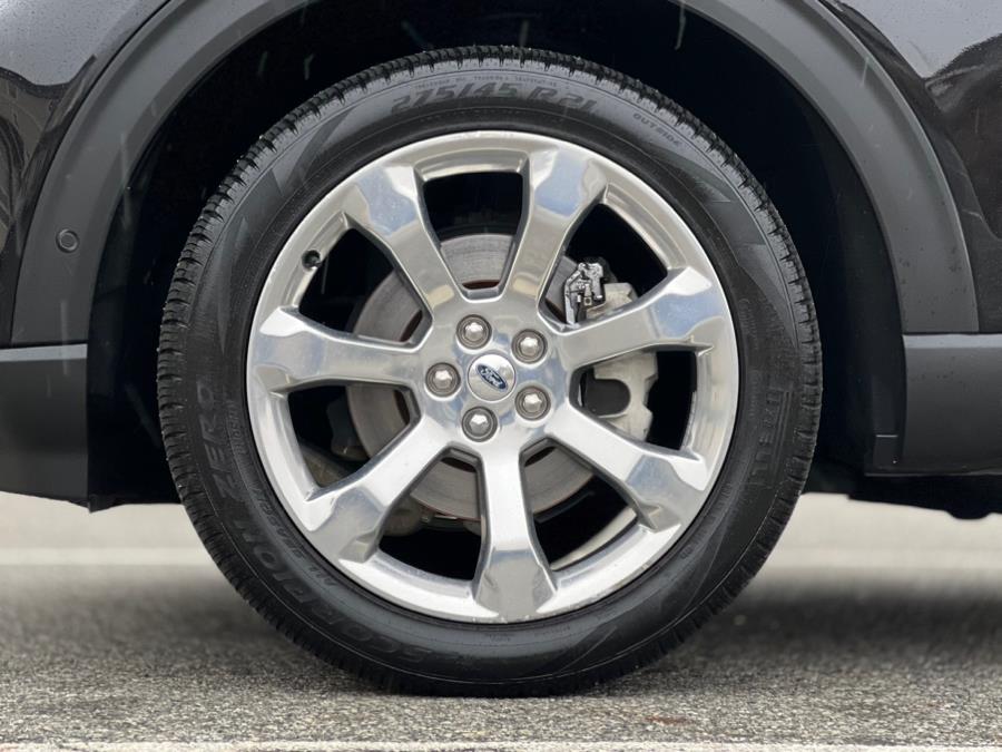 2020 Ford Explorer Platinum 4WD photo