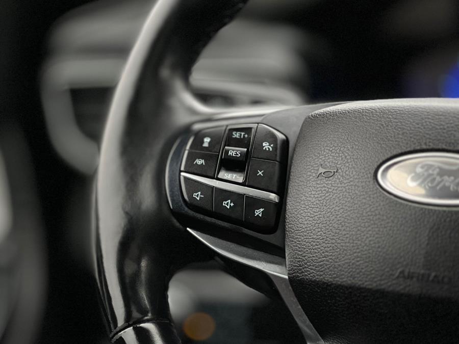 2020 Ford Explorer Platinum 4WD photo