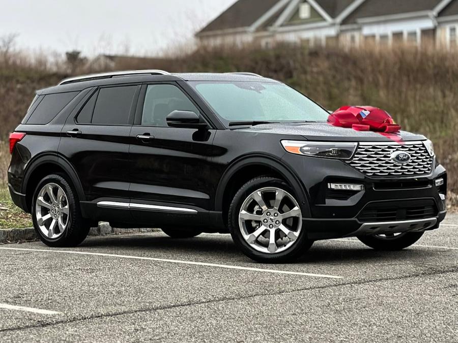 2020 Ford Explorer Platinum 4WD photo