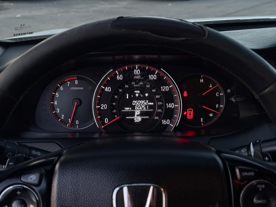 2017 Honda ACCORD SEDAN Sport CVT photo