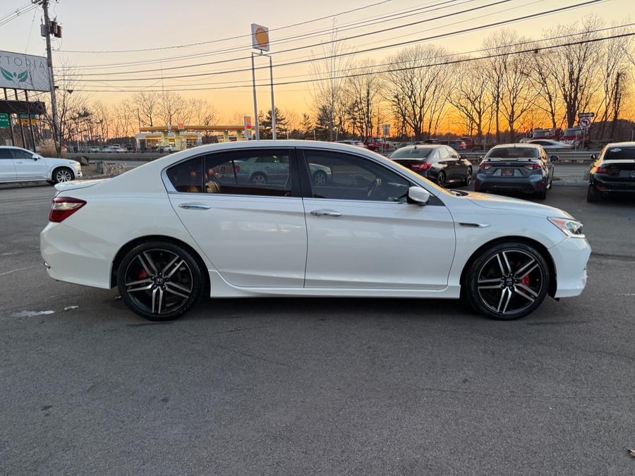 2017 Honda ACCORD SEDAN Sport CVT photo