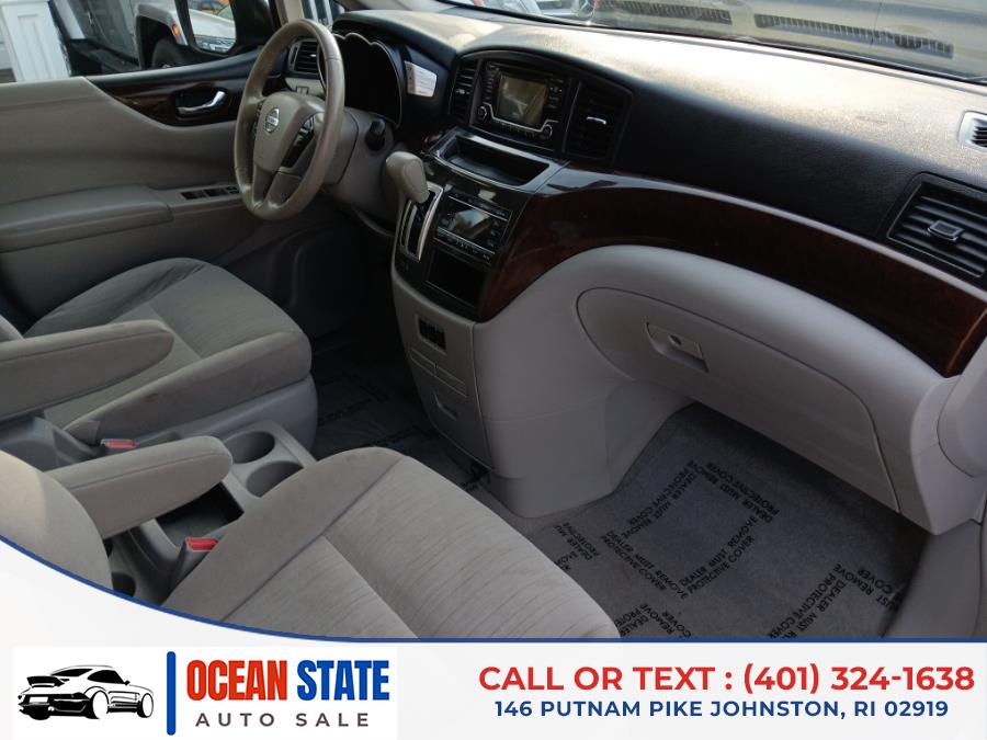 2015 Nissan Quest 4dr SV photo