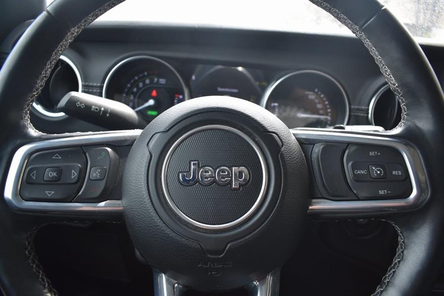 2023 Jeep Wrangler Sahara 4xe photo