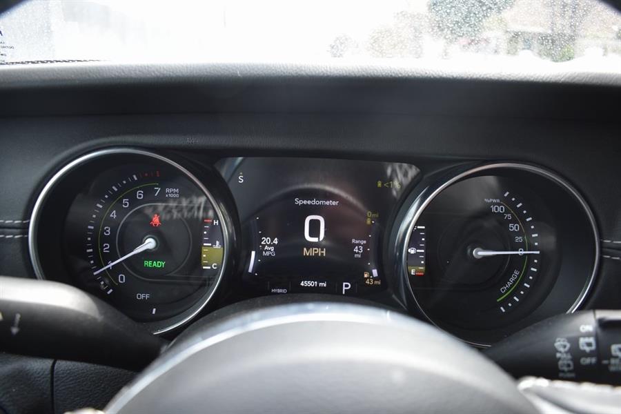 2023 Jeep Wrangler Sahara 4xe photo
