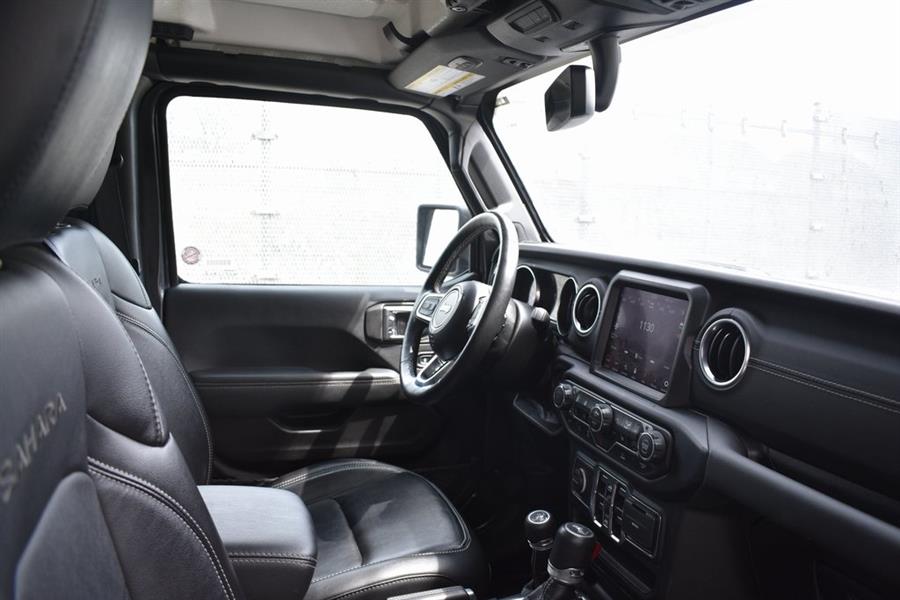 2023 Jeep Wrangler Sahara 4xe photo