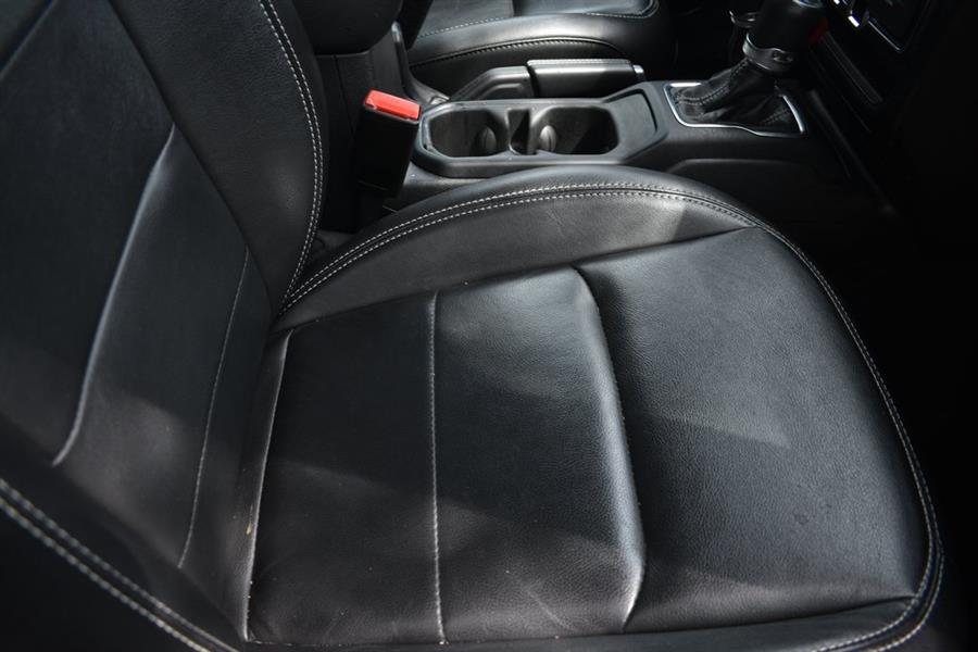 2023 Jeep Wrangler Sahara 4xe photo