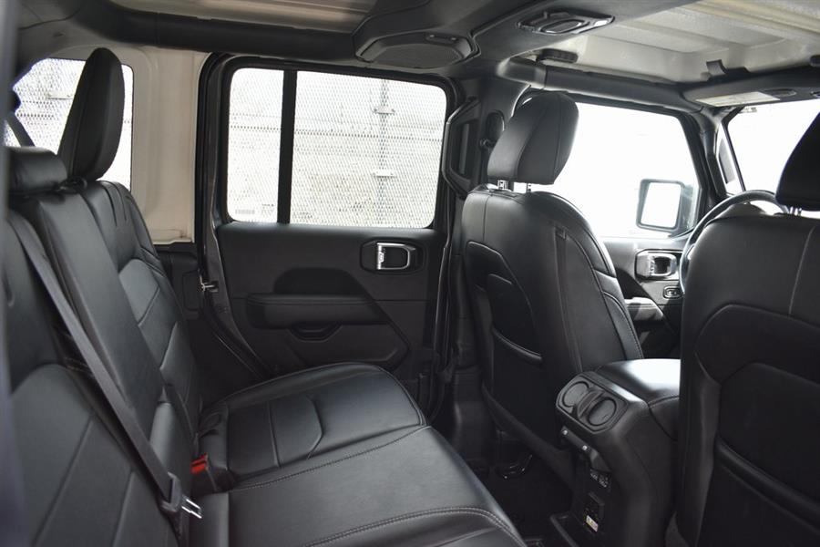 2023 Jeep Wrangler Sahara 4xe photo