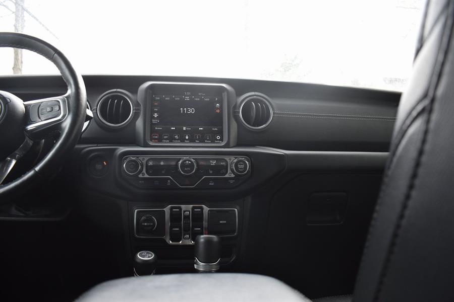 2023 Jeep Wrangler Sahara 4xe photo