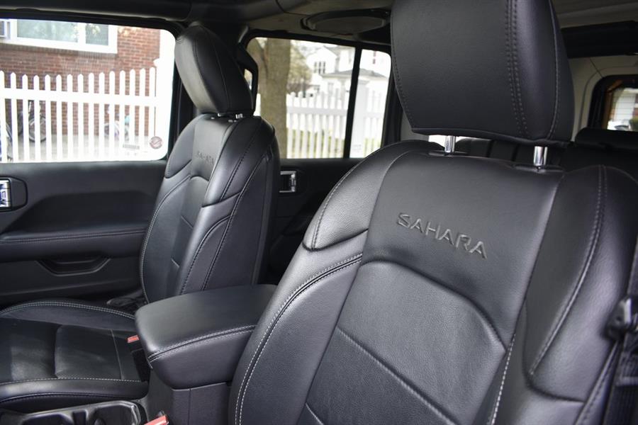 2023 Jeep Wrangler Sahara 4xe photo