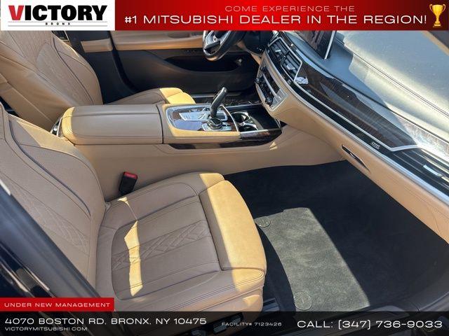 2021 BMW 7-Series 740i xDrive photo