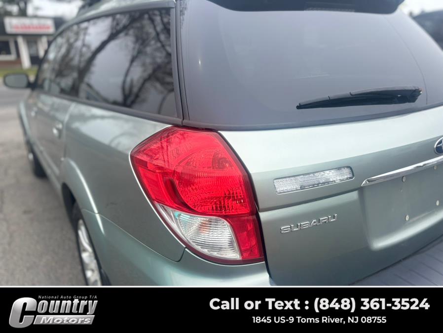 2009 Subaru Outback 2.5i Limited photo
