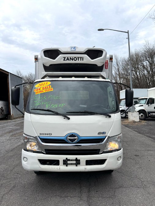 2015 Hino 195 Box Truck photo