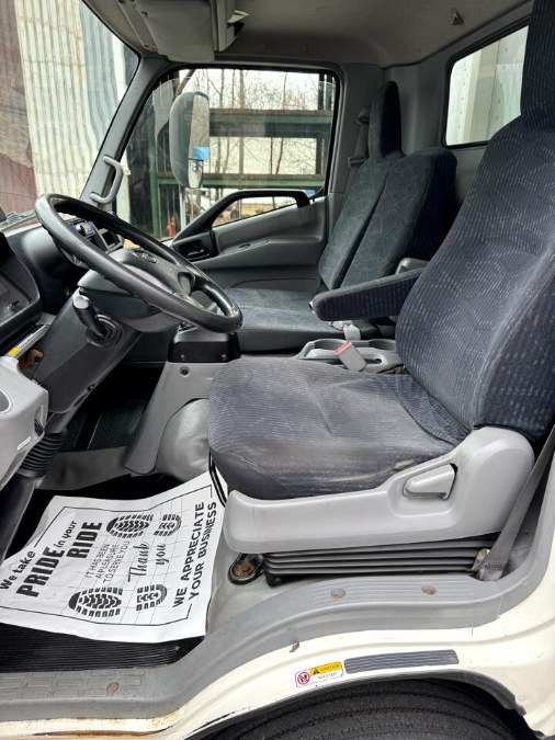 2015 Hino 195 Box Truck photo