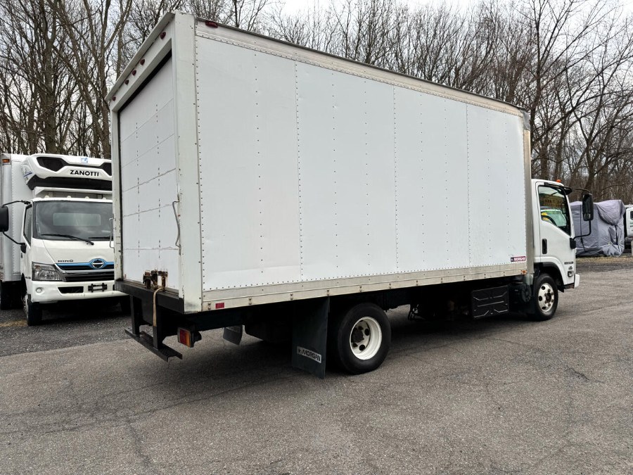 2013 Isuzu NPR HD 109
