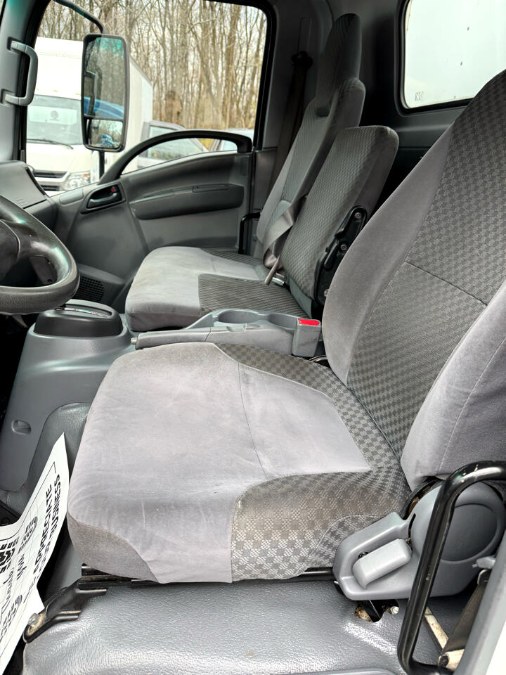 2013 Isuzu NPR HD 109