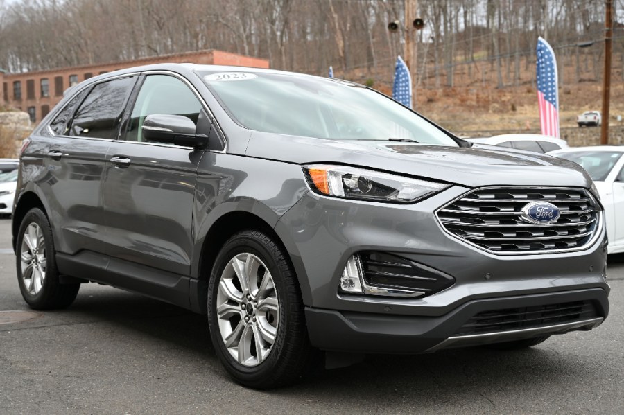 2023 Ford Edge Titanium AWD photo