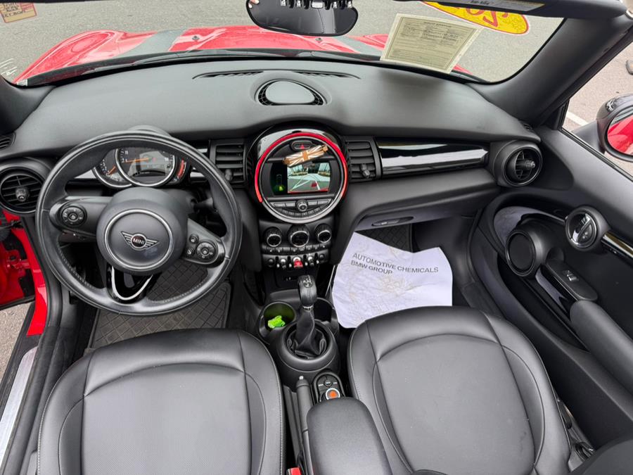 2019 MINI Cooper Signature photo