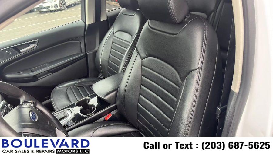 2016 Ford Edge SE Sport Utility 4D photo