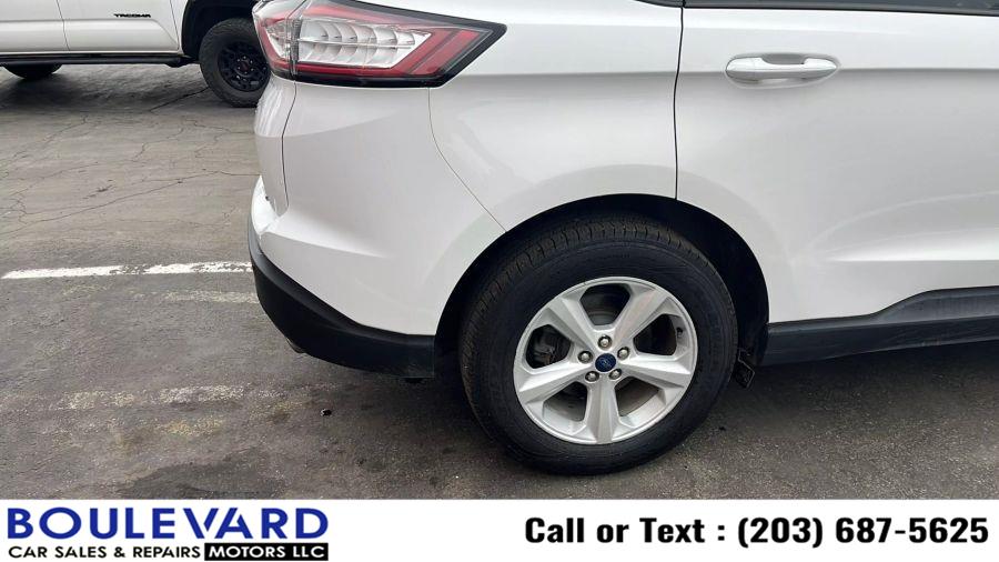 2016 Ford Edge SE Sport Utility 4D photo