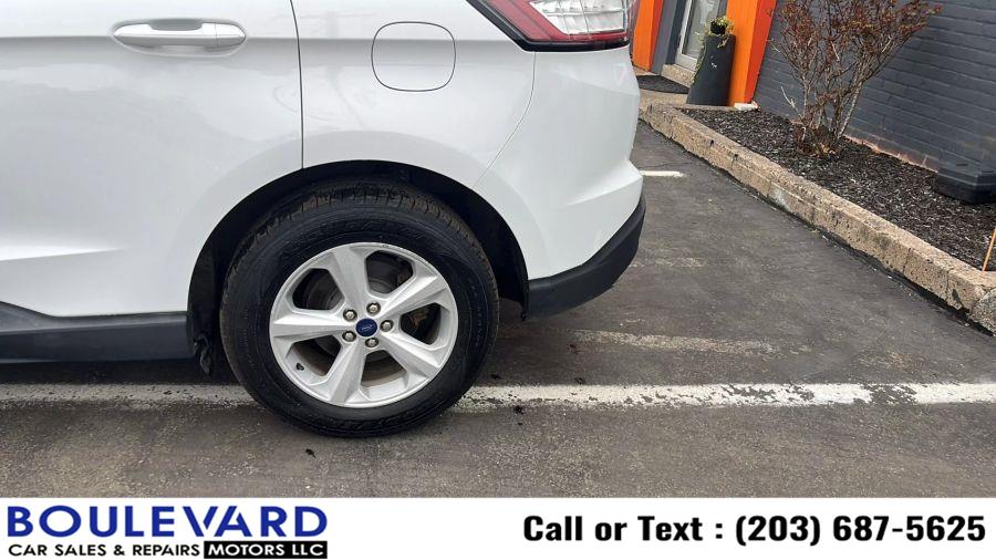 2016 Ford Edge SE Sport Utility 4D photo