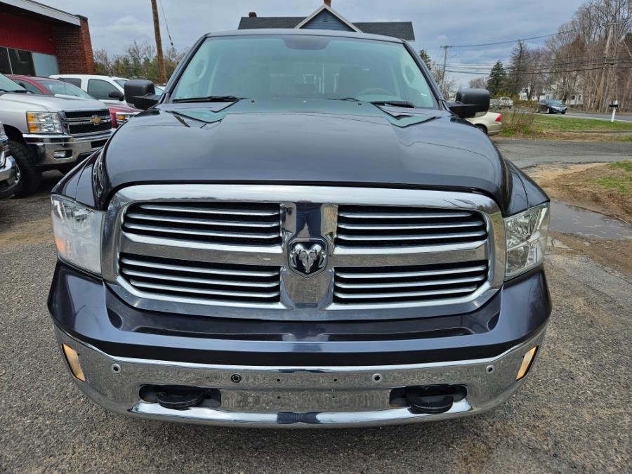 2017 RAM 1500 SLT 4x4 Quad Cab 6''4