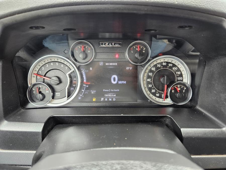 2017 RAM 1500 SLT 4x4 Quad Cab 6''4