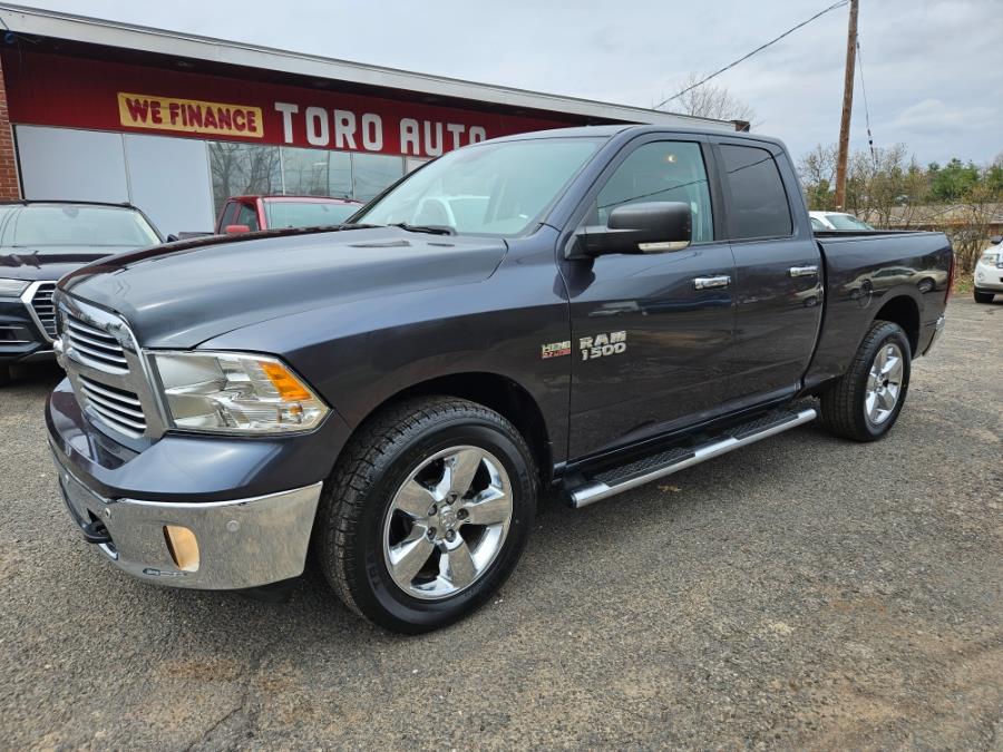 2017 RAM 1500 SLT 4x4 Quad Cab 6''4