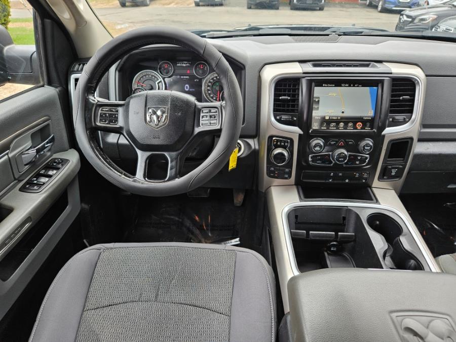 2017 RAM 1500 SLT 4x4 Quad Cab 6''4