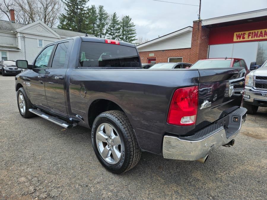 2017 RAM 1500 SLT 4x4 Quad Cab 6''4