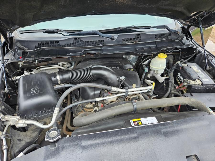 2017 RAM 1500 SLT 4x4 Quad Cab 6''4
