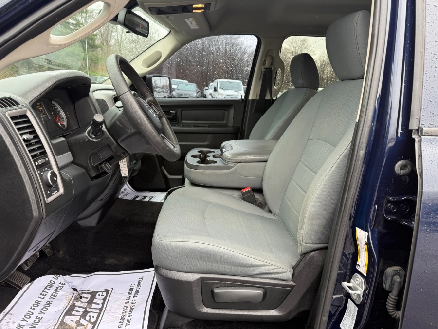 2016 RAM 1500 4WD Crew Cab 140.5