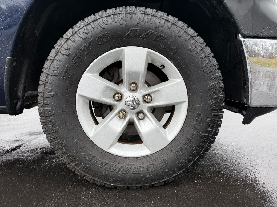 2016 RAM 1500 4WD Crew Cab 140.5