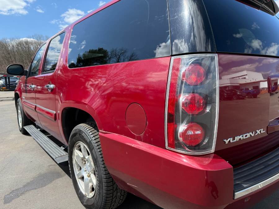 2008 GMC Yukon XL Denali photo
