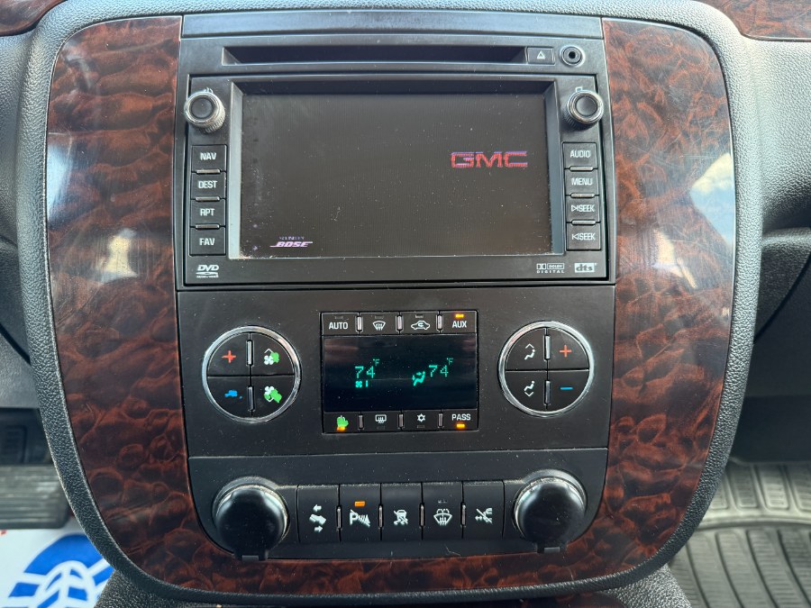 2008 GMC Yukon XL Denali photo