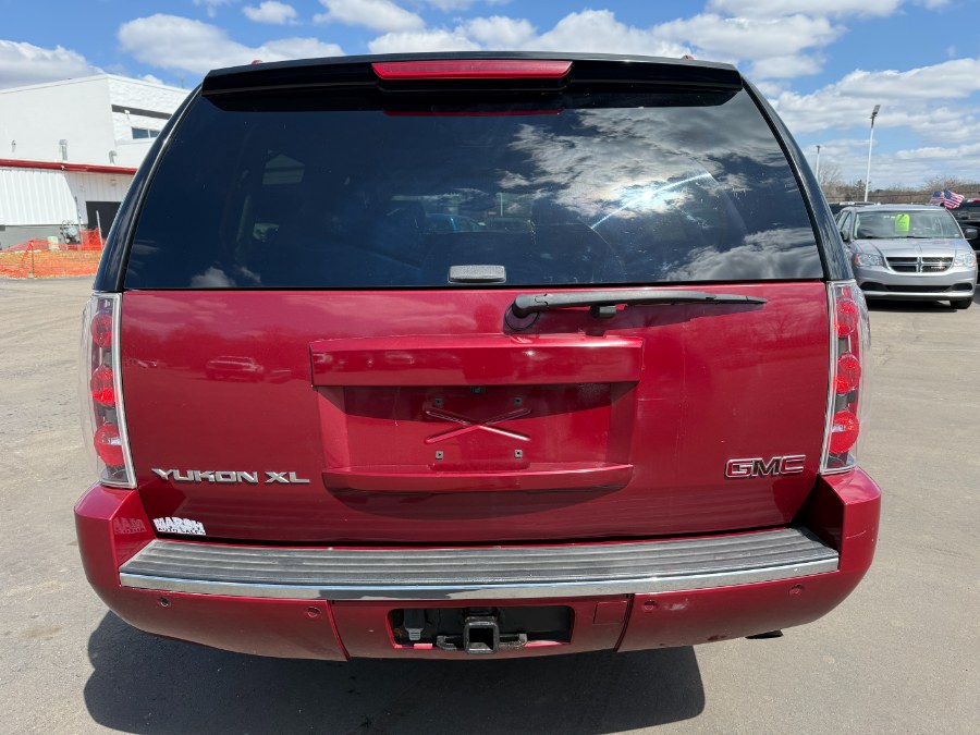 2008 GMC Yukon XL Denali photo