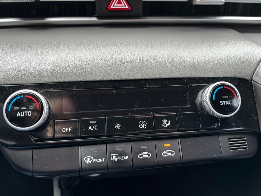 2023 Hyundai Elantra SEL photo