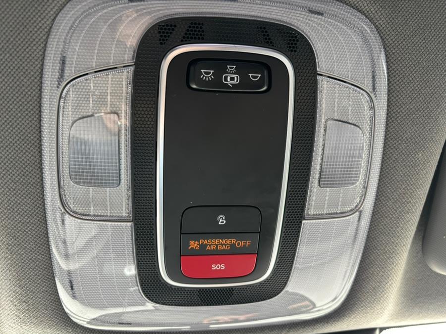 2023 Hyundai Elantra SEL photo