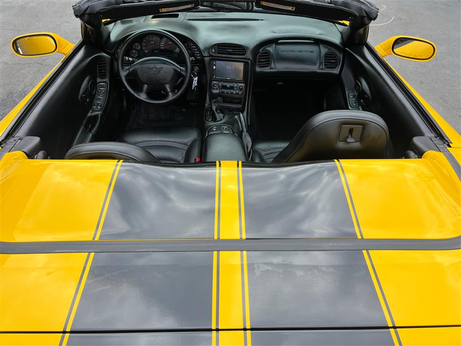 2003 Chevrolet Corvette photo