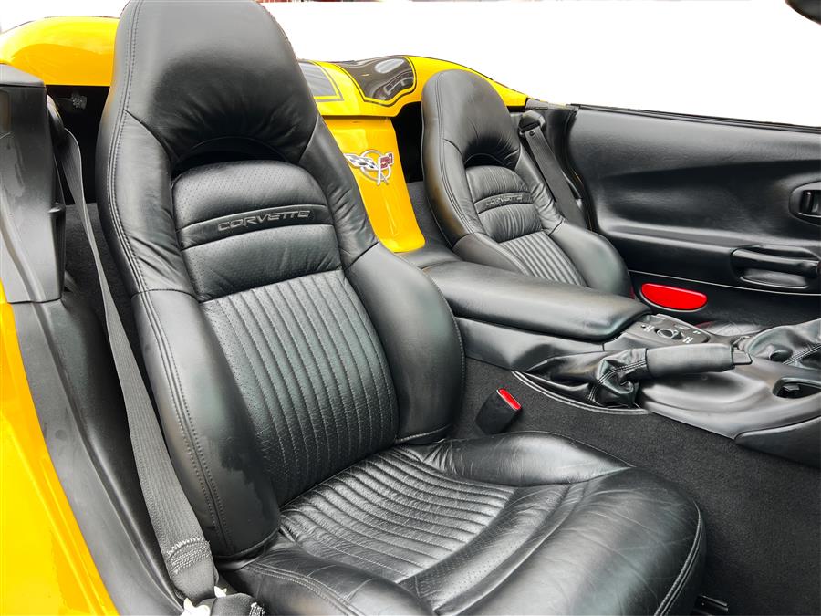 2003 Chevrolet Corvette photo