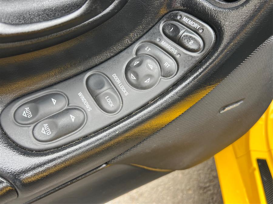 2003 Chevrolet Corvette photo