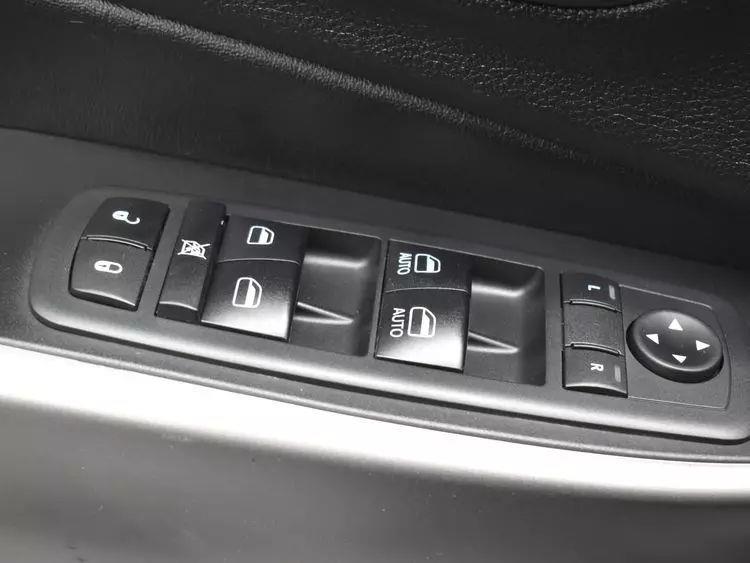2020 Jeep Cherokee High Altitude Sport Utility 4D photo