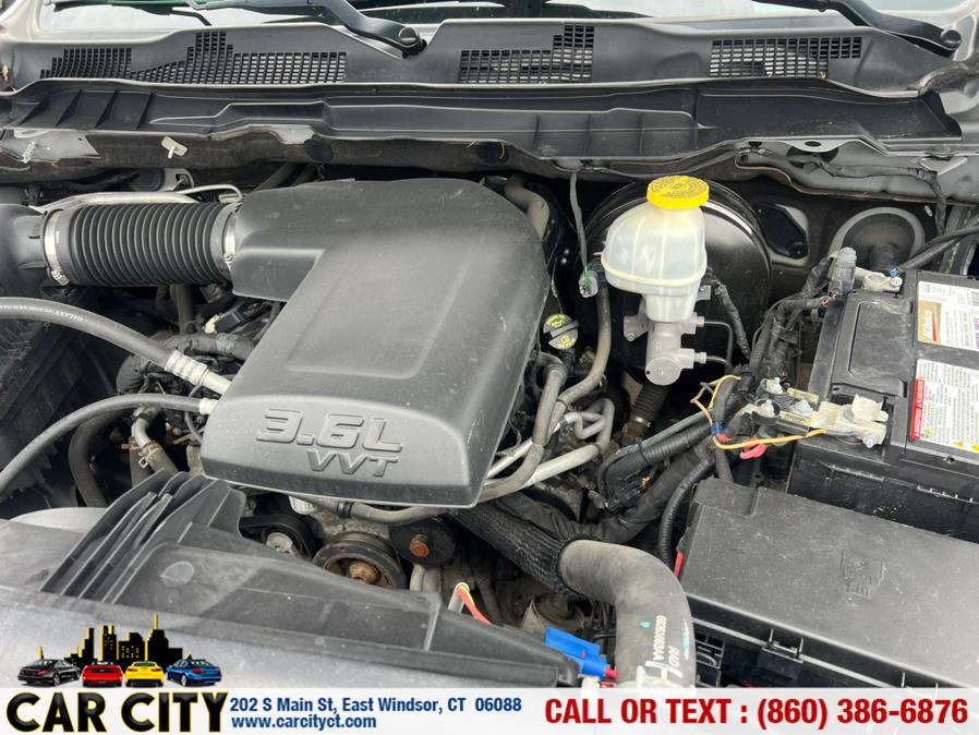 2018 RAM 1500 Express 4x4 Quad Cab 6''4