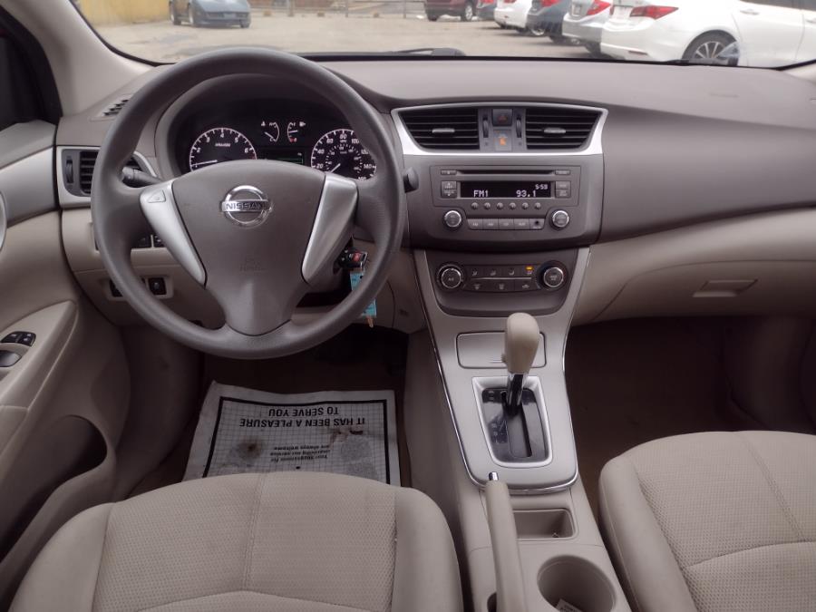 2014 Nissan Sentra S photo