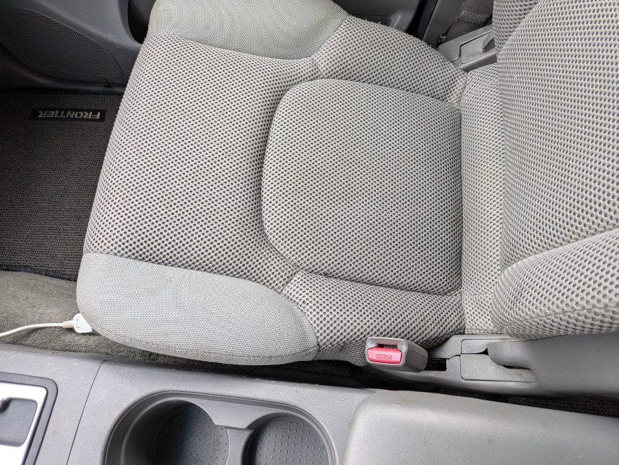 2006 Nissan Frontier SE photo