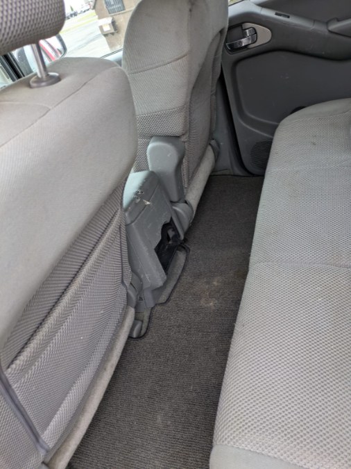 2006 Nissan Frontier SE photo