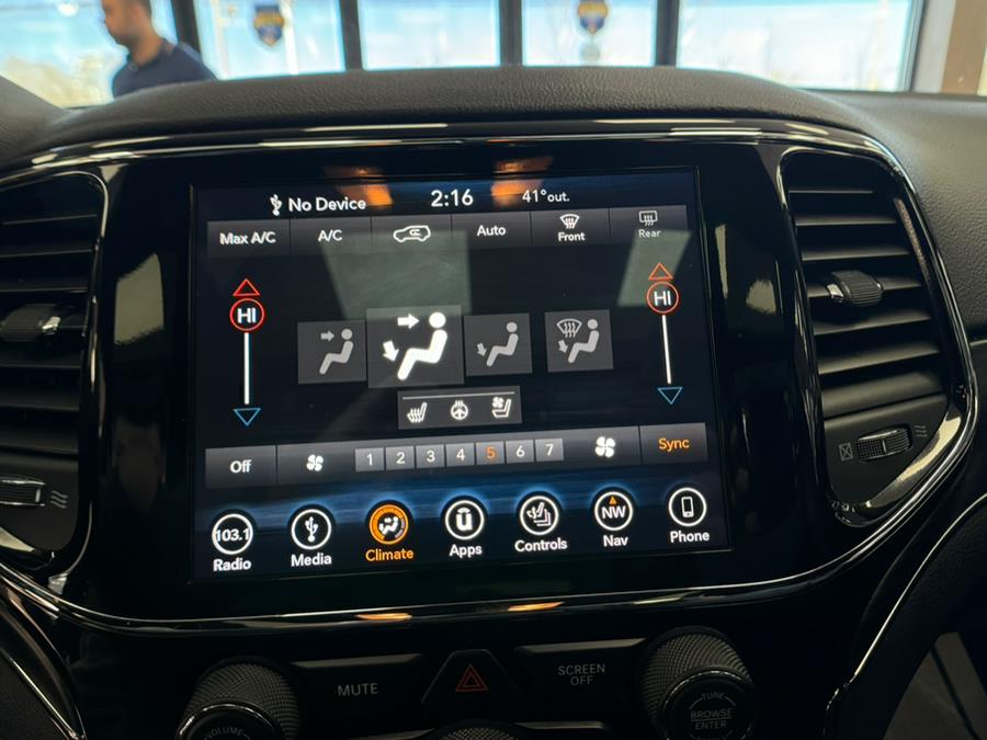2019 Jeep Grand Cherokee Limited 4x4 photo