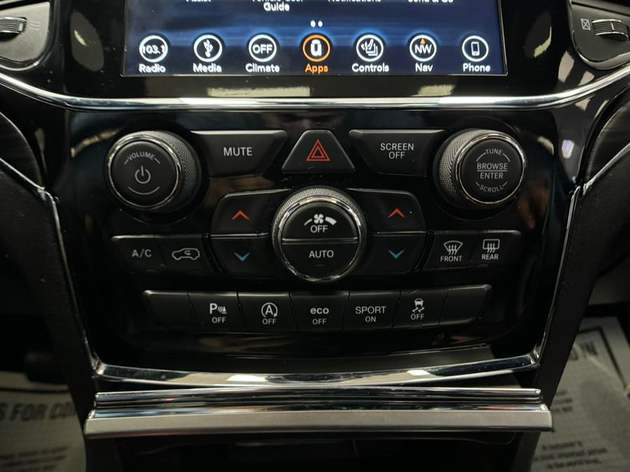 2019 Jeep Grand Cherokee Limited 4x4 photo