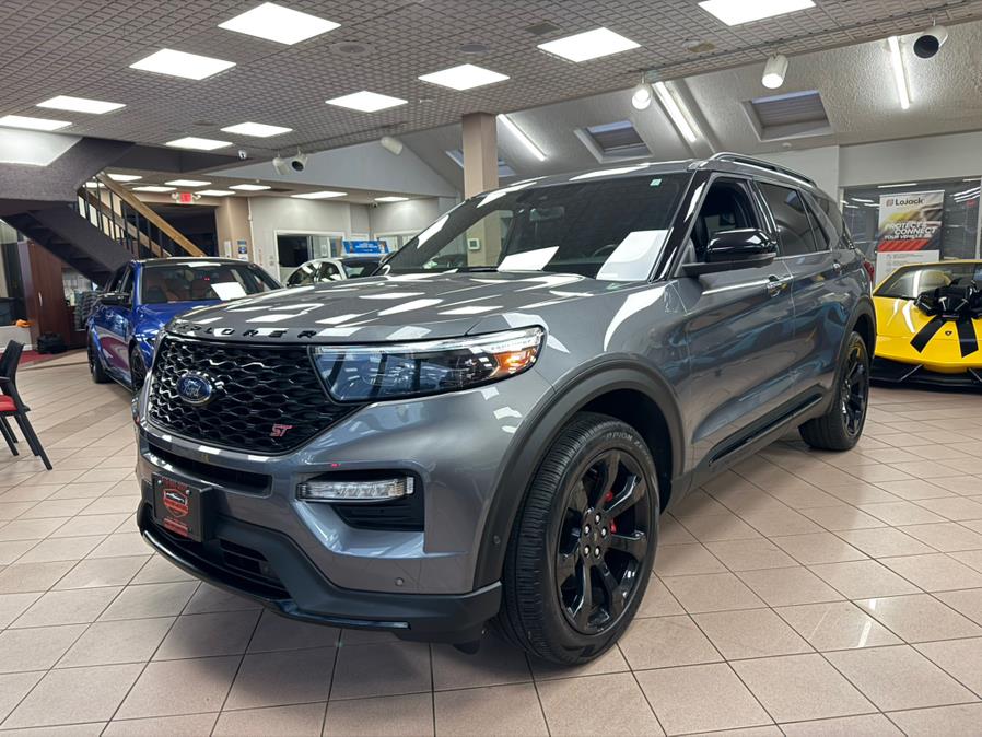 2022 Ford Explorer ST 4WD photo