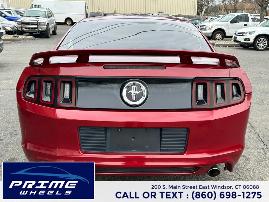 2014 Ford Mustang V6 photo