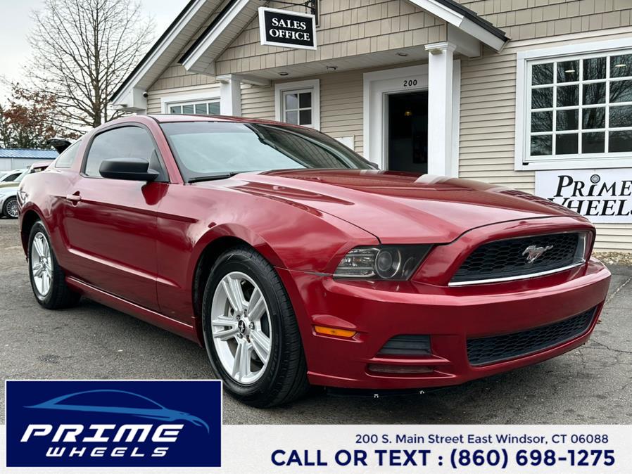 2014 Ford Mustang V6 photo